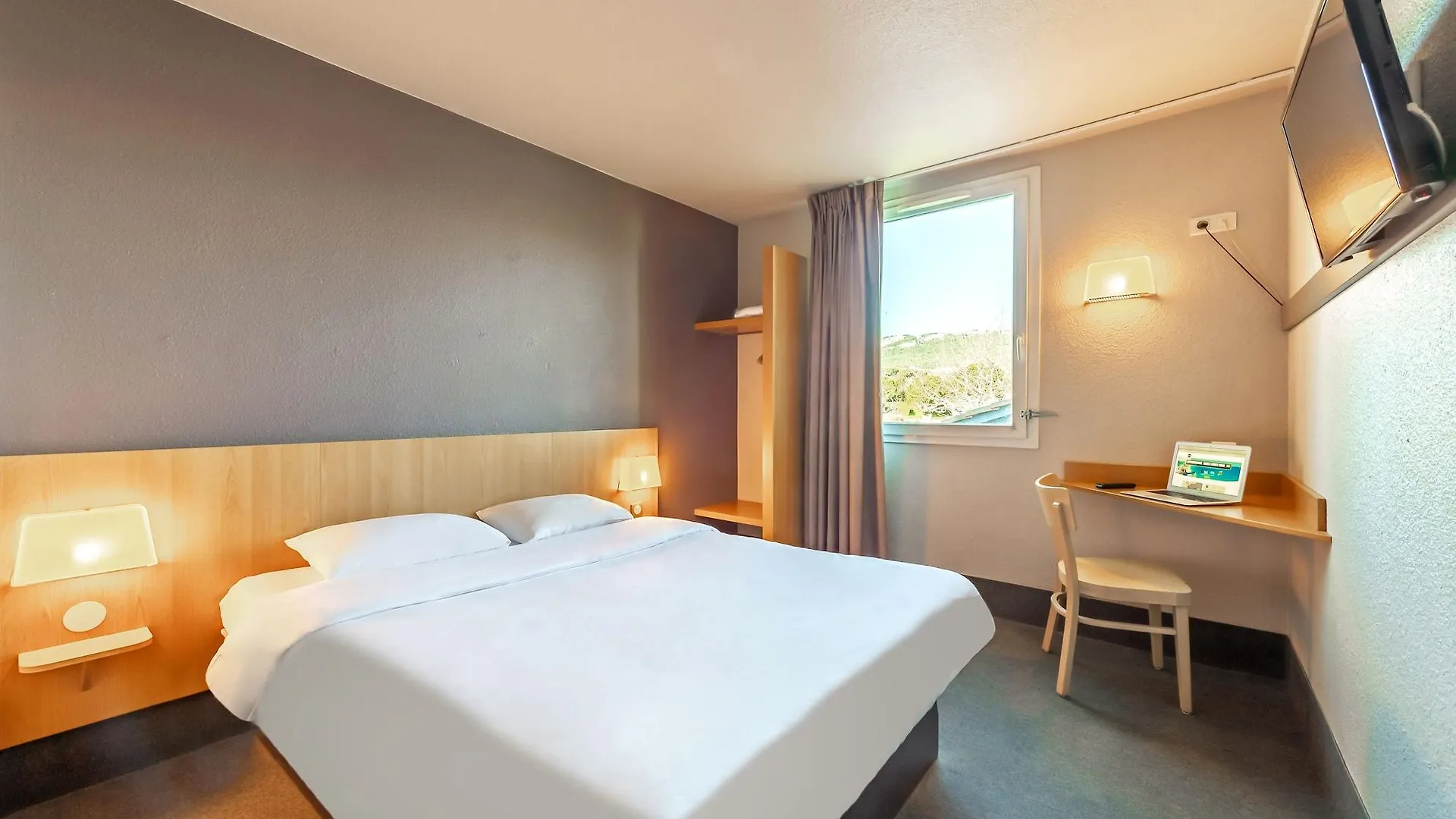 B&B Hotel Toulon Ollioules