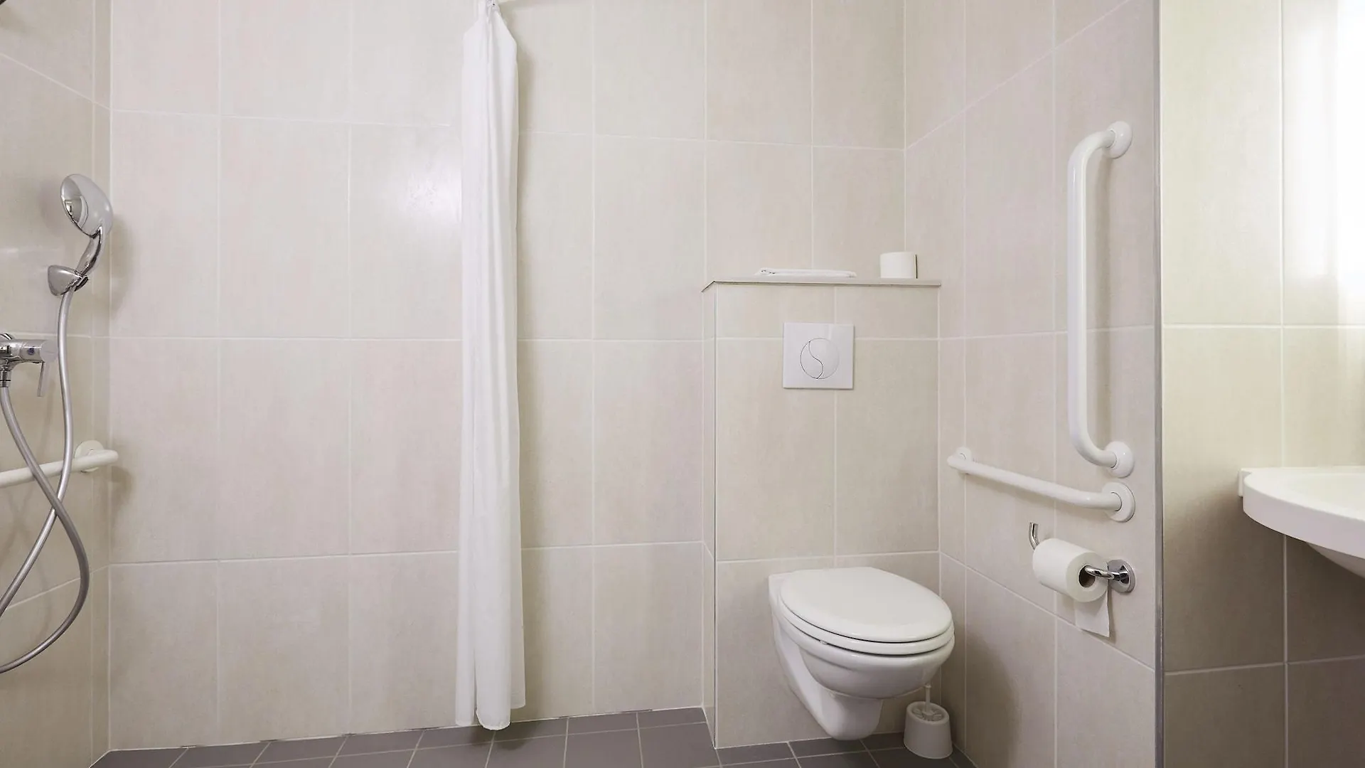 B&B Hotel Toulon Ollioules